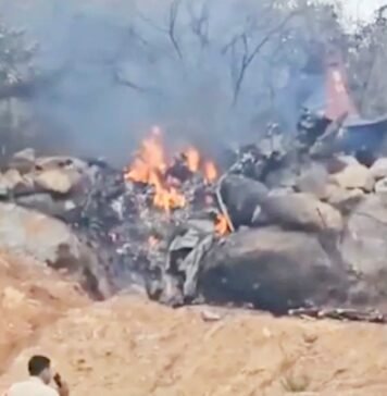 IAF का ट्रेनर विमान क्रैश, हादसे में दो पायलट्स की मौत ट्रेनर विमान क्रैश
