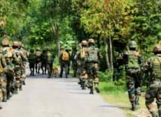मणिपुर में असम राइफल्स के जवान ने छह सहयोगियों पर की फायरिंग, फिर खुद को गोली से उड़ाया असम राइफल्स