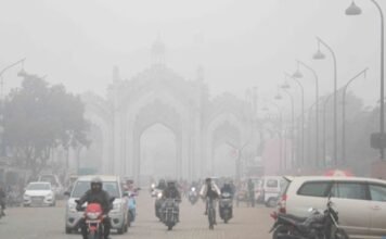 लगातार गिर रहा यूपी का तापमान, दिसंबर-जनवरी में पहले से ज्यादा ठंड का अनुमान लखनऊ में ठंड