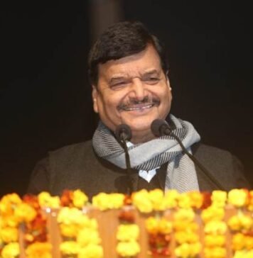 जनपंचायत में शिवपाल यादव