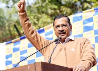 केजरीवाल का हमला