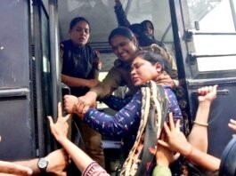 केजरीवाल को समन व संजय सिंह की गिरफ्तारी के खिलाफ AAP का प्रदर्शन, पुलिस ने हिरासत में लिया आप का प्रदर्शन