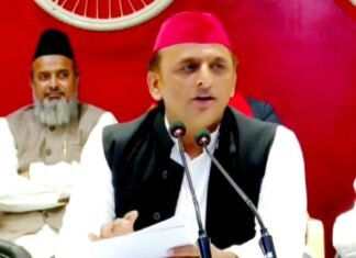 अखिलेश यादव