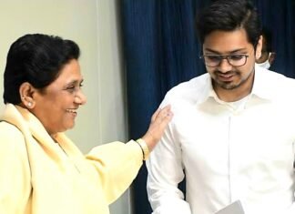 लोकसभा चुनाव से पहले मायावती के भतीजे आकाश पर मोदी सरकार मेहरबान, दे दी वाई प्लस सिक्योरिटी