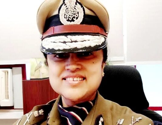 सिपाही पेपर लीक कांड के बाद अब हटाईं गईं भर्ती बोर्ड अध्यक्ष रेणुका मिश्रा, IPS राजीव कृष्ण को मिली जिम्मेदारी रेणुका मिश्रा