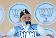 नरेंद्र मोदी