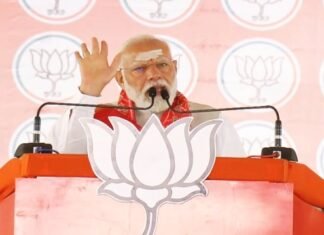 भाजपा की जनसभा में बोले प्रधानमंत्री मोदी, “कांग्रेस के शहजादे ने अंबानी-अडानी से कितना माल उठाया” तेलंगाना