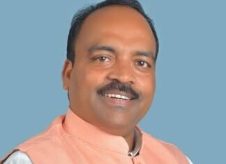 BJP सांसद रमेशचंद बिंद ने दिए सपा ज्वाइन करने के संकेत रमेशचंद बिंद