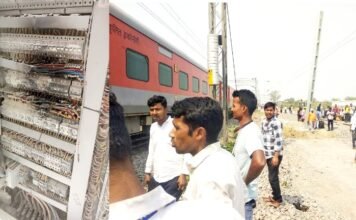 स्‍पेशल ट्रेन में आग