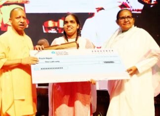मेधावियों को सम्मानित कर मुख्यमंत्री ने कहा, कोई छात्र न रह जाए स्कूल से वंचित यह सभी की जिम्मेदारी मेधावियों को सम्मानित