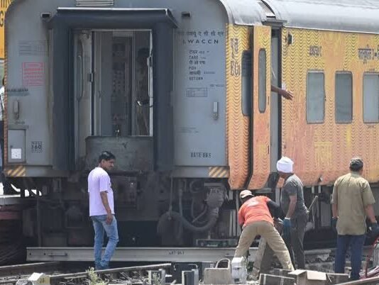 तेजस एक्सप्रेस के डिब्‍बे