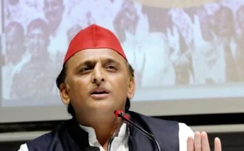 अखिलेश यादव