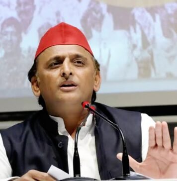 अखिलेश यादव