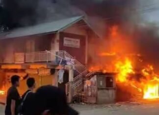 मणिपुर में हिंसा