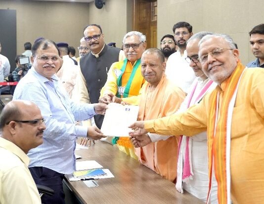 एमएलसी प्रत्याशी