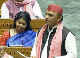 संसद में बोले अखिलेश, चार जून को मिली सांप्रदायिक राजनीति से देश को आजादी, 80 सीट जीत जाऊं तब भी EVM पर भरोसा नहीं संसद में बोले अखिलेश