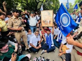 यूपी के शहरों में भी सड़क पर उतरे ‘भारत बंद’ समर्थक, की जमकर नारेबाजी भारत बंद