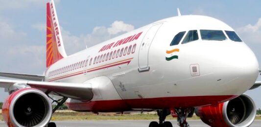 आसमान में खुला एयर इंडिया की फ्लाइट का कार्गो गेट, यात्रियों में मची हड़कंप, कराई गई इमरजेंसी लैंडिंग एयर इंडिया