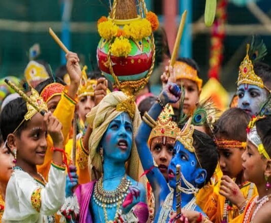 सीएम योगी का अधिकारियों को निर्देश, जेल-थाने में भव्यता व भक्तिभाव से मनें जन्माष्टमी जेल थाने में जन्माष्टमी