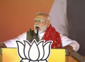 चुनावी जनसभा में बोले प्रधानमंत्री मोदी, “कांग्रेस, NC-PDP ने सिर्फ किया विभाजन, भाजपा कर रही सभी को एकजुट” श्रीनगर में मोदी