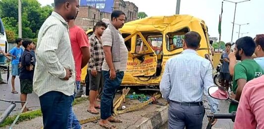 स्कूल वैन