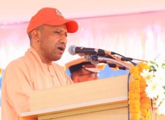 पुलिस स्मृति दिवस पर CM योगी ने की पुलिसकर्मियों का वर्दी भत्ता बढ़ाने की घोषणा पुलिस स्मृति दिवस