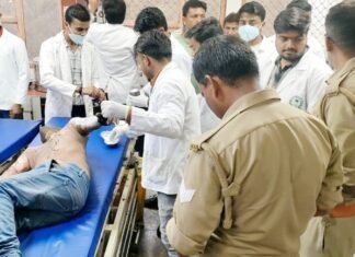 पुलिस की बर्बरता