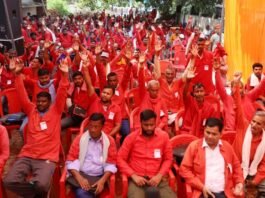 कुलियों का प्रदर्शन