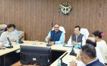 झांसी अग्निकांड के बाद डिप्टी सीएम की उच्च अधिकारियों के साथ बैठक, जारी किया अलर्ट झांसी अग्निकांड