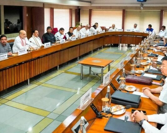 संसद का शीतकालीन सत्र: सर्वदलीय बैठक में कांग्रेस ने अडानी-मणिपुर समेत कई मुद्दों पर की चर्चा की मांग शीतकालीन सत्र सर्वदलीय बैठक
