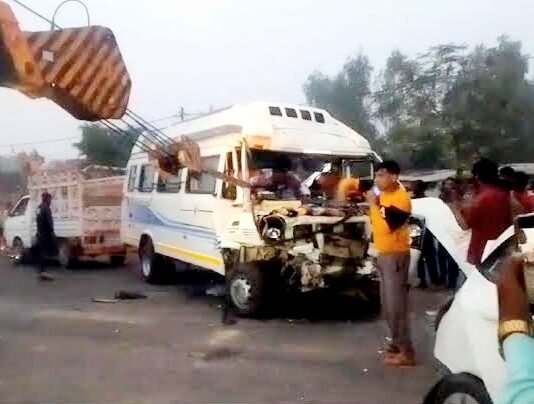 भीषण सड़क हादसा