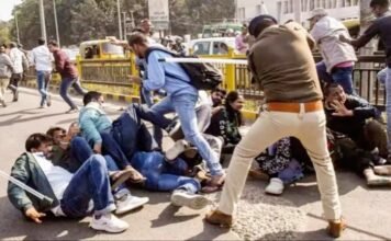 बीपीएससी अभ्यर्थियों पर लाठीचार्ज