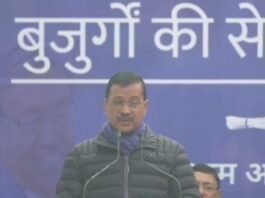केजरीवाल ने कहा, बुजुर्गों को फ्री इलाज मुहैया कराएगी AAP सरकार बुजुर्गों को फ्री इलाज