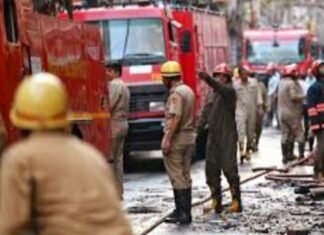 मिल्क पार्लर हाउस में लगी भीषण आग, उपरी मंजिल में रह रहे एक ही परिवार के दो बच्चों समेत चार सदस्यों की मौत मध्य प्रदेश