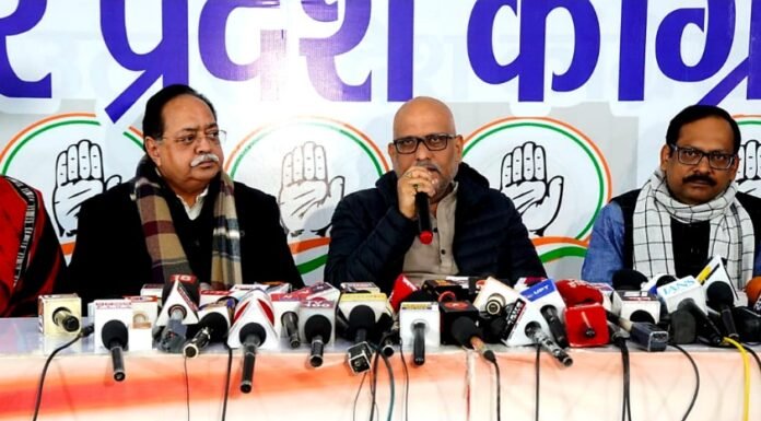 आशीष पटेल के आरोपों पर बोले अजय राय, योगी सरकार में बड़े पैमाने पर हो रहा भ्रष्टाचार, आरोप गलत तो करे मंत्रिमंडल से बर्खास्त अजय राय