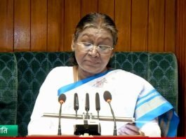बजट सत्र के पहले दिन राष्ट्रपति मुर्मू ने केंद्र सरकार की जमकर की सराहना, गिनाई उपलब्धियां