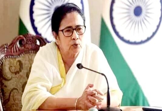 CM ममता का गंभीर आरोप, बांग्लादेशी आतंकियों को भारत में घुसा रही BSF, बंगाल सरकार को अस्थिर करने की हो रही कोशिश बांग्लादेशी आतंकी