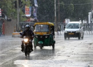 लखनऊ में बारिश