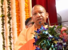सीएम योगी ने साधा अखिलेश पर निशाना, अब माफिया नहीं यूपी में ‘एक जिला, एक उत्पाद’ का चल रहा युग एक जिला एक उत्पाद