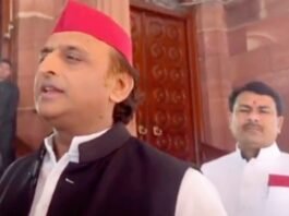 ‘राजनीति मेरे लिए फुल टाइम जॉब नहीं’ वाले CM योगी के बयान पर बोले अखिलेश, ऐसे राजनेता को कर देना चाहिए सेवानिवृत्त अखिलेश यादव