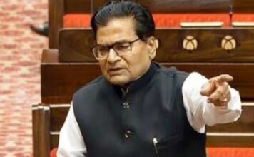 वक्फ बिल पर रामगोपाल यादव ने कहा, सभी धर्मों के साथ हो समान व्यवहार, देश में मुसलमान की बड़ी आबादी रामगोपाल यादव