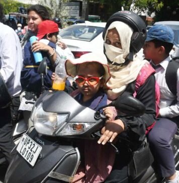 भीषण गर्मी के चलते लखनऊ के स्कूलों का बदला समय, DM का आदेश जारी लखनऊ में स्कूल