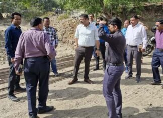 कम्युनिटी सेंटर के निर्माण में देरी देख एलडीए उपाध्यक्ष खफा, ठेकेदार पर लगाया लाखों का जुर्माना, दिया तीन महीने का अल्टीमेटम कम्यूनिटी सेंटर के निर्माण