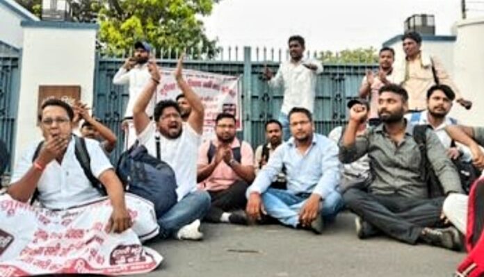जूनियर एडेड शिक्षक