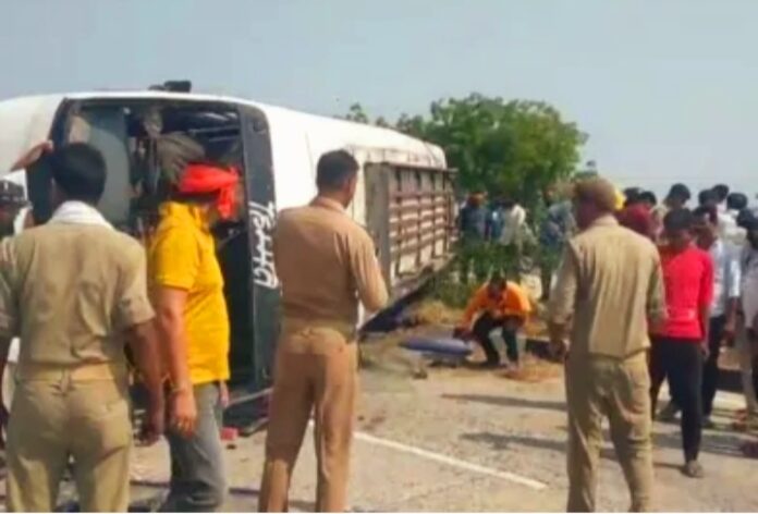 भीषण सड़क हादसा