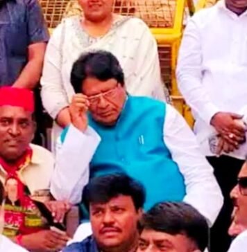 हाउस अरेस्ट