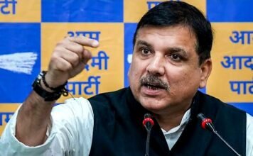 भर्ती घोटाले पर बोले संजय सिंह, दलितों-पिछड़ों की नौकरियां भी सवर्णों को दे रही योगी सरकार sanjay singh
