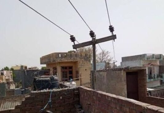 हाईटेंशन से मौत