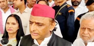 अखिलेश यादव