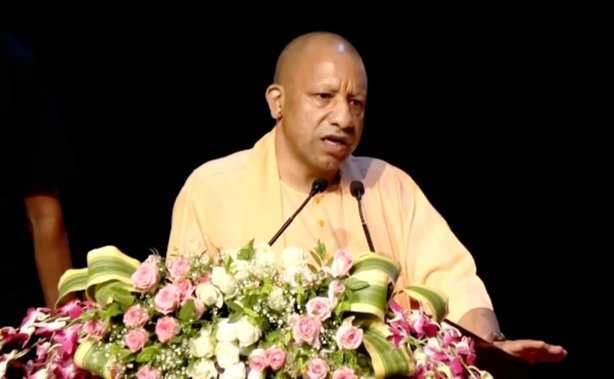 छात्रों को सम्मानित छात्रों को सम्मानित